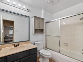 2410 Colonial Ridge Drive, Friendswood TX 77546