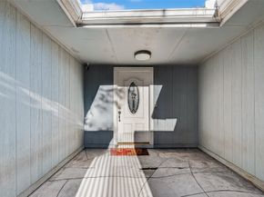 2410 Colonial Ridge Drive, Friendswood TX 77546