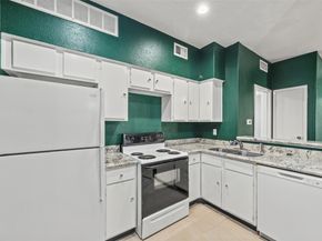 2021 Spenwick Drive 712, Houston TX 77055