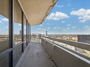 14 Greenway Plaza 22M/R, Houston TX 77046