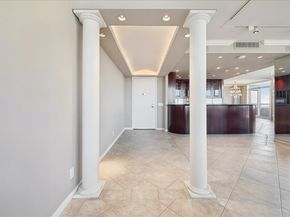 14 Greenway Plaza 22M/R, Houston TX 77046