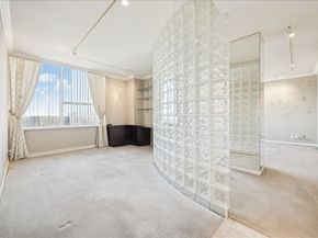 14 Greenway Plaza 22M/R, Houston TX 77046