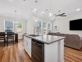 5121 Firnat Street, Houston TX 77016