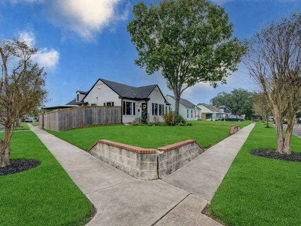 7409 Erath Street, Houston TX 77023