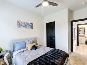 5421 Southlea Street, Houston TX 77033