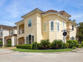 86 S Creekside Court, Houston TX 77055