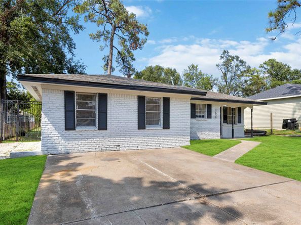 7639 Bigwood Street, Houston TX 77016