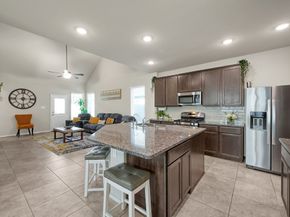 2811 Wilde Redbud Lane, Conroe TX 77385