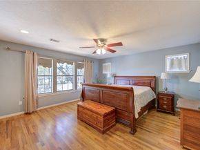 1550 Sue Barnett Drive, Houston TX 77018