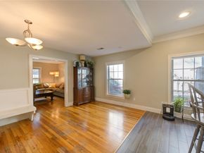 1550 Sue Barnett Drive, Houston TX 77018