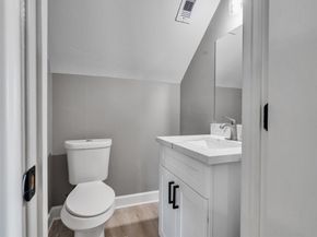 12335 Iris Hollow Way, Houston TX 77089