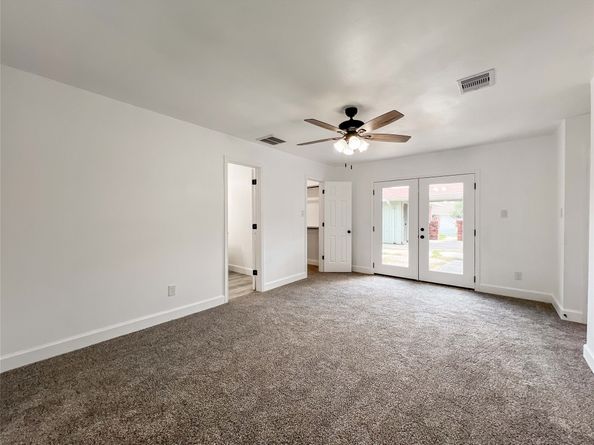 7851 Pecan Villas Drive, Houston TX 77061