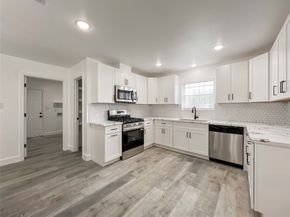 7851 Pecan Villas Drive, Houston TX 77061
