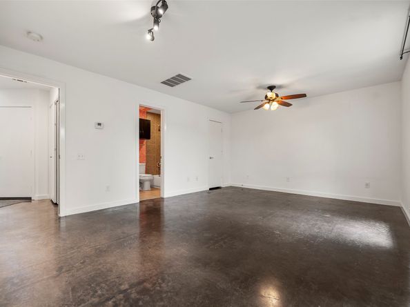 3018 Commerce Street, Houston TX 77003