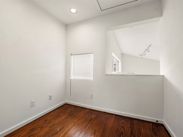 3018 Commerce Street, Houston TX 77003