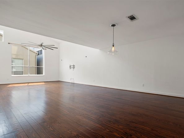 3018 Commerce Street, Houston TX 77003