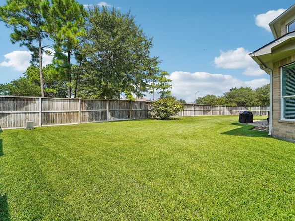 17623 Edengrove Drive, Tomball TX 77377