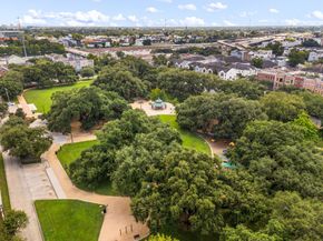 3105 Caroline Street, Houston TX 77004