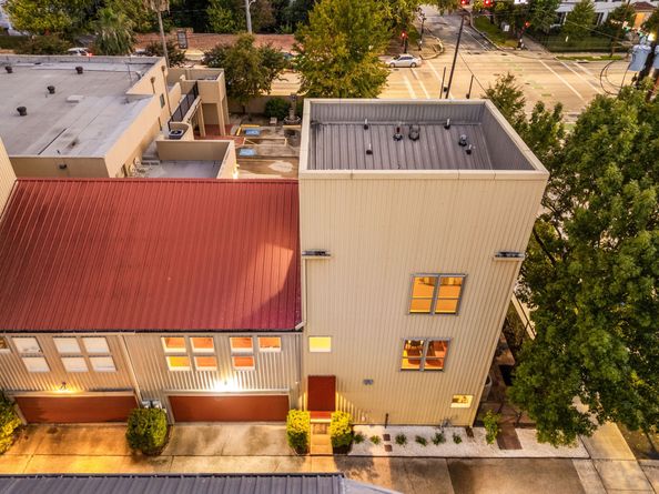3105 Caroline Street, Houston TX 77004