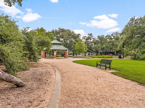 3105 Caroline Street, Houston TX 77004