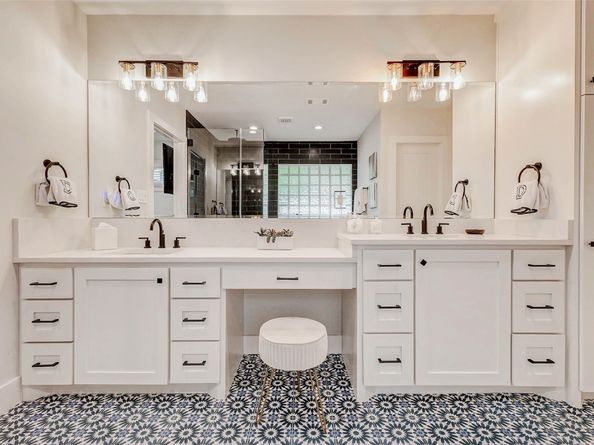 920 Key Street, Houston TX 77009