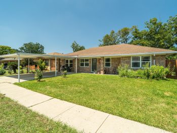 811 Globe Street