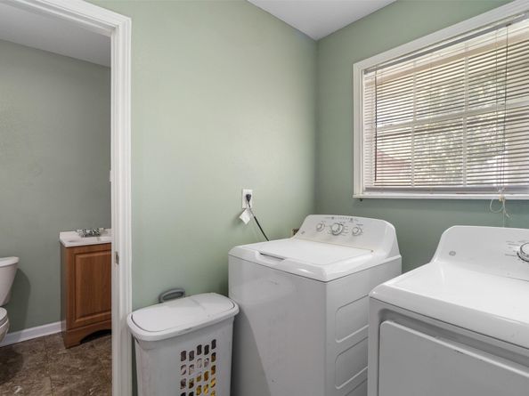 811 Globe Street, Houston TX 77034