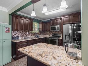 811 Globe Street, Houston TX 77034