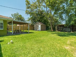 811 Globe Street, Houston TX 77034