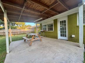 811 Globe Street, Houston TX 77034