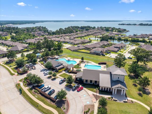 8322 Sands Bank Lane, Conroe TX 77304