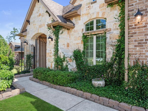 8322 Sands Bank Lane, Conroe TX 77304