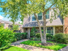 5831 Doliver Drive 24, Houston TX 77057