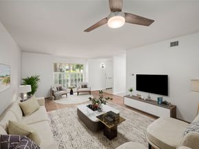 5831 Doliver Drive 24, Houston TX 77057