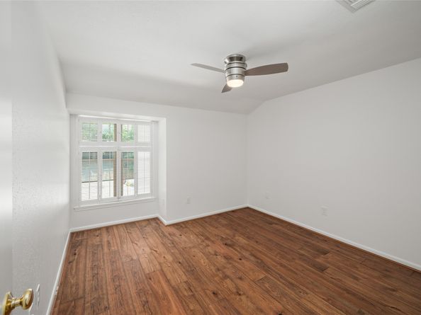 5831 Doliver Drive 24, Houston TX 77057
