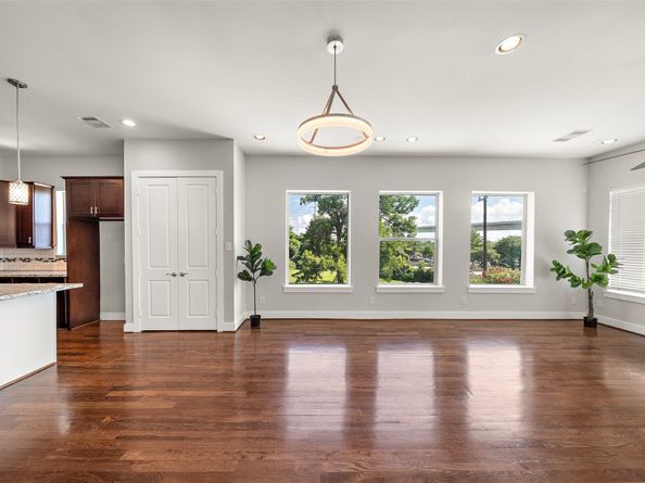 1005 Bingham Street 5, Houston TX 77007