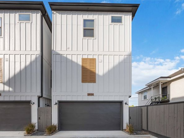 2530 Live Oak Street, Houston TX 77004