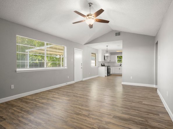 4635 Kilkenny Dr, Houston TX 77048