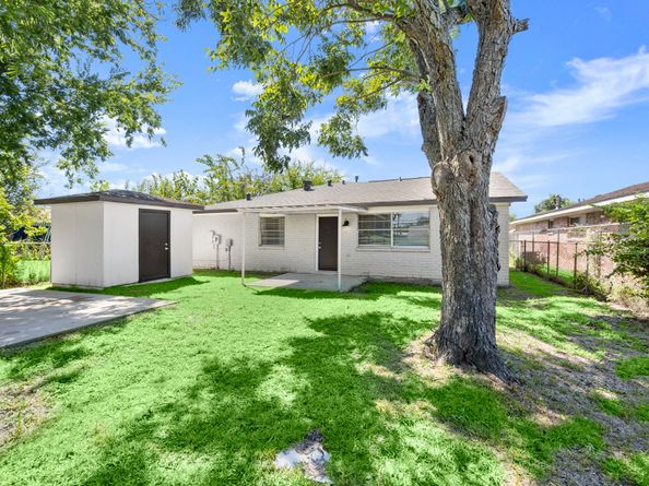 4635 Kilkenny Dr, Houston TX 77048