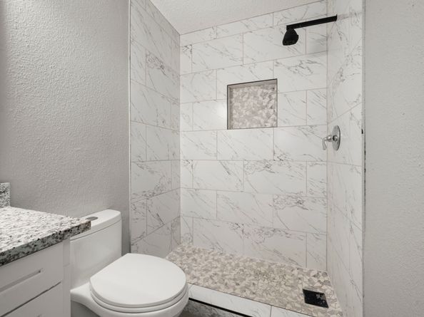 4635 Kilkenny Dr, Houston TX 77048