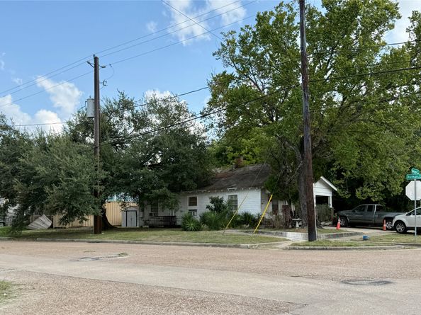 3420 Delano Street, Houston TX 77004