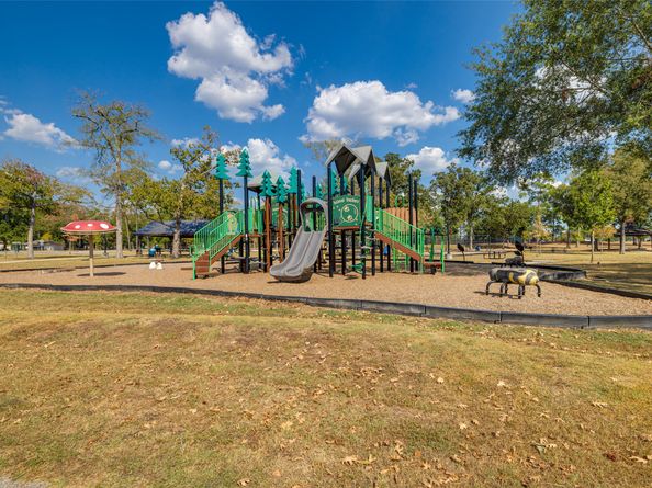 14812 North Ascot Bend Circle, Conroe TX 77306