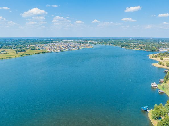 14812 North Ascot Bend Circle, Conroe TX 77306