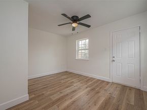 4726 Pease Street, Houston TX 77023