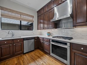 3322 Crosspark Place, Houston TX 77007