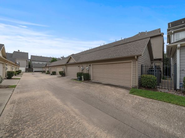 3322 Crosspark Place, Houston TX 77007