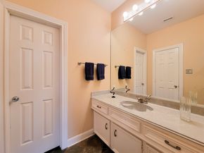 4401 Roseland Street, Houston TX 77006