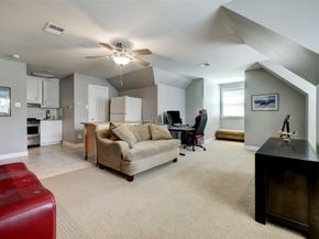 4401 Roseland Street, Houston TX 77006