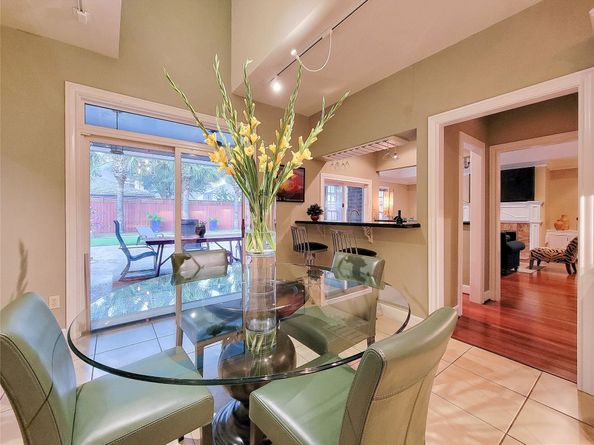 4401 Roseland Street, Houston TX 77006