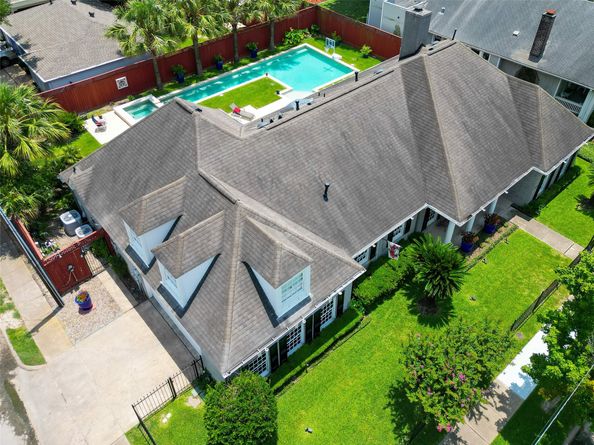 4401 Roseland Street, Houston TX 77006
